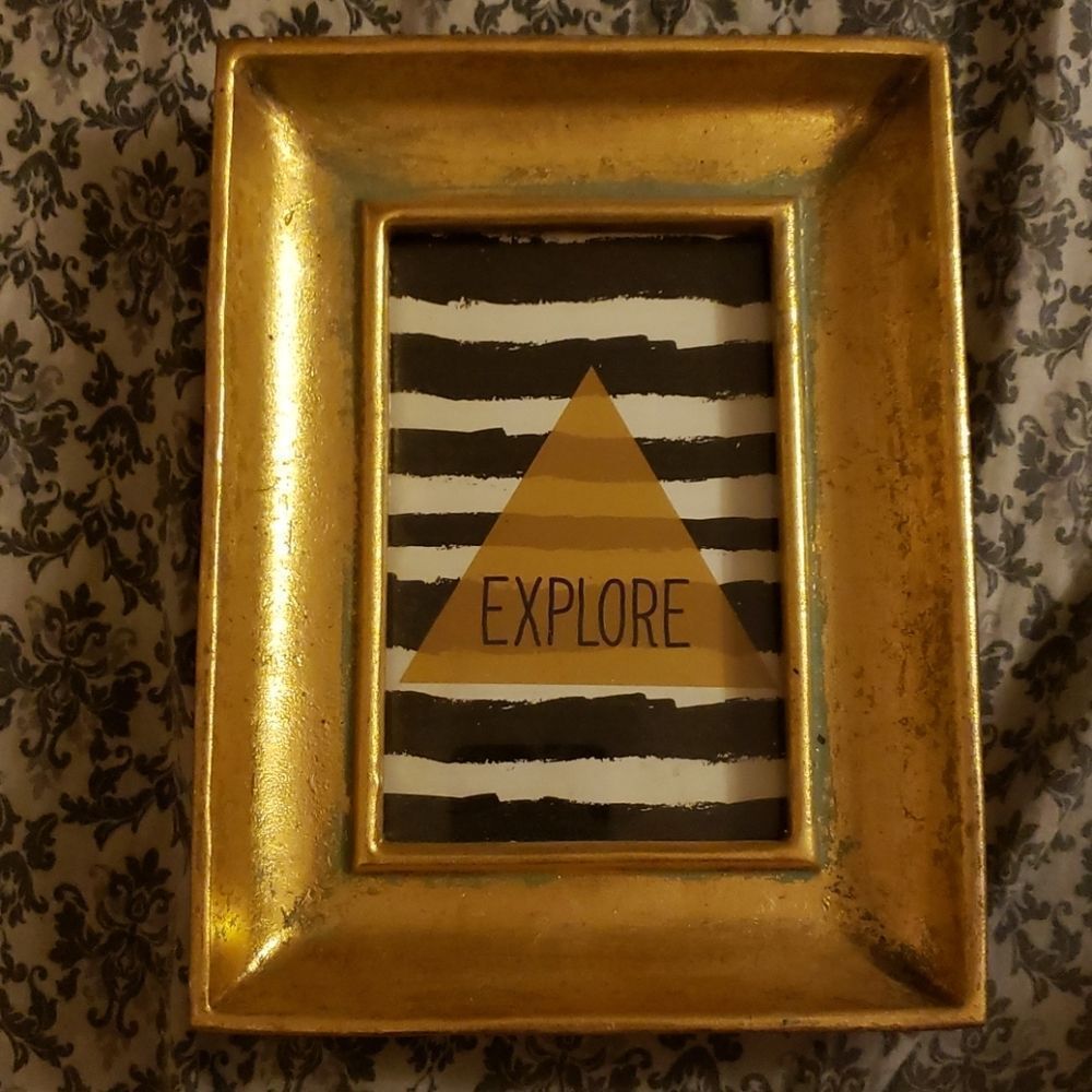 Explore wall frame - Picture 1 of 2